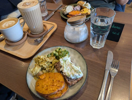 Herbivora - Plant-based bakery & café  photo 7